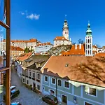 게스트하우스 Nostalgie - Minihotel