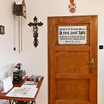 Nostalgie - Minihotel 게스트하우스 체스키크룸로프