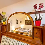 Nostalgie - Minihotel 3*