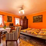 Guest house Nostalgie - Minihotel 3*