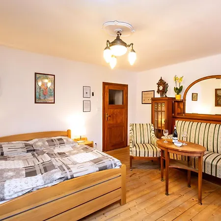 Nostalgie - Minihotel Πανσιόν