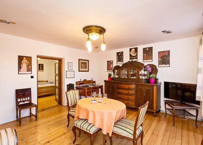 Nostalgie - Minihotel Casa de hóspedes 3*